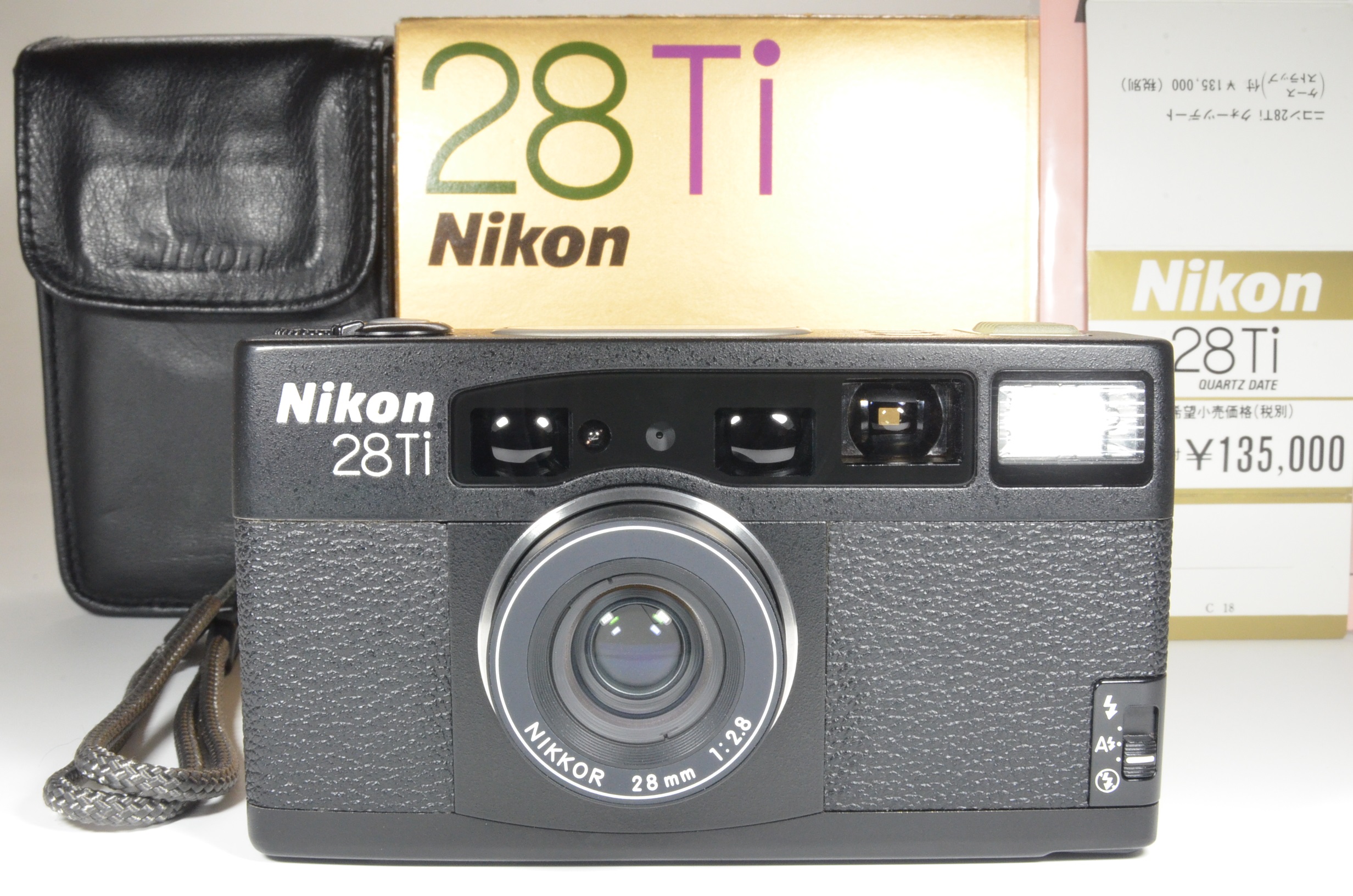 nikon 28ti point & shoot 35mm film camera lens 28mm f2.8 boxed