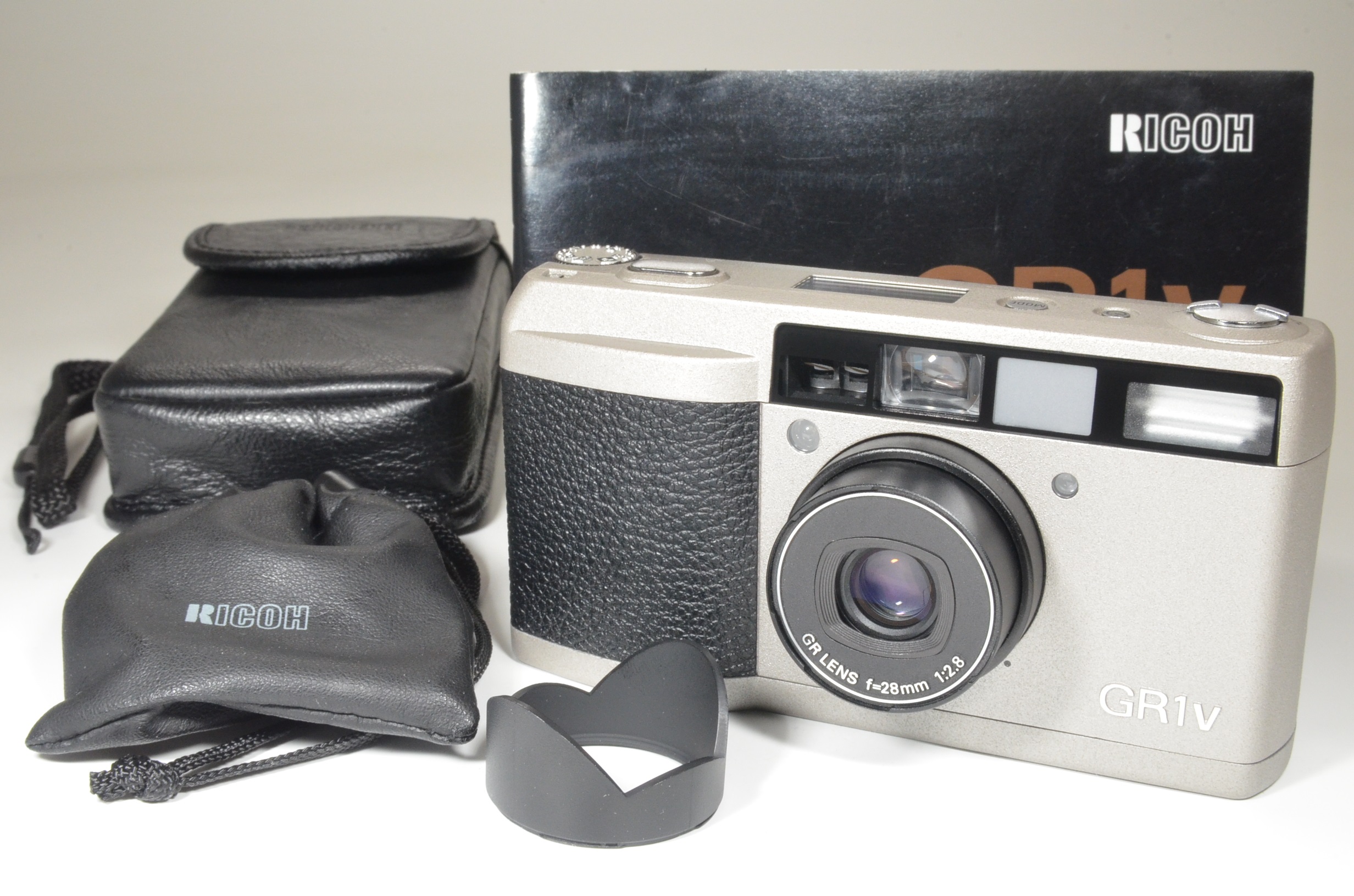 ricoh gr1v date silver 28mm f2.8 point & shoot 35mm film camera