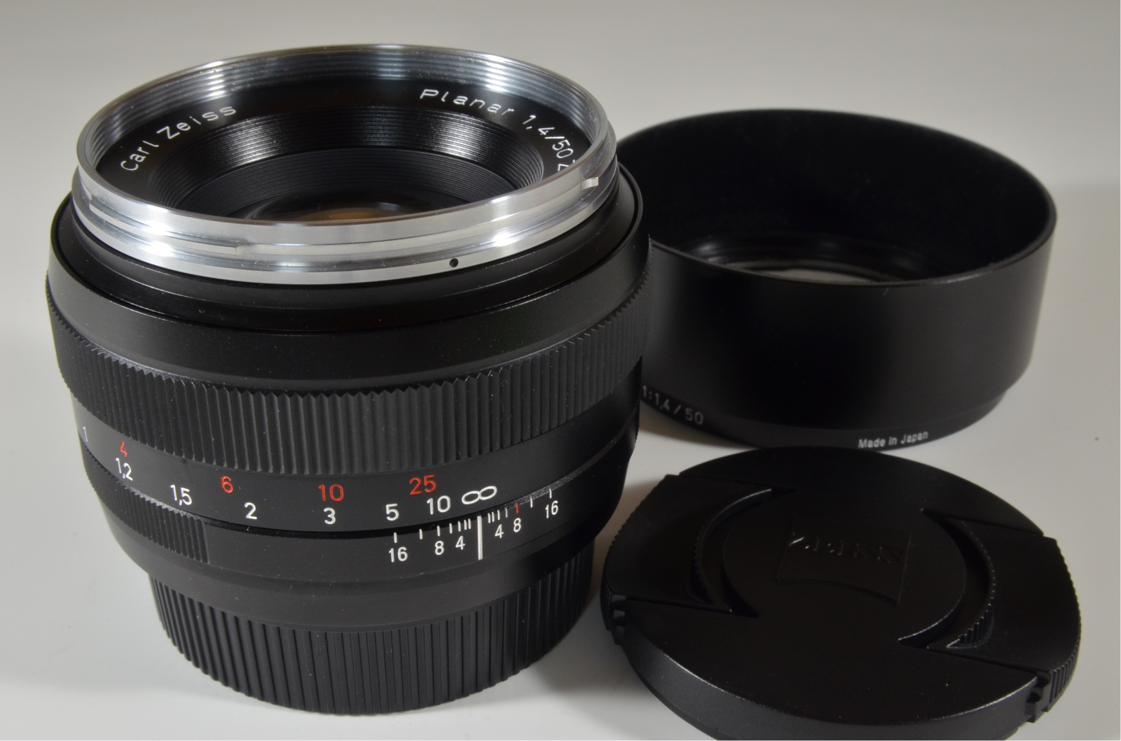 Carl Zeiss Planar T 50mm F 1 4 Ze For Canon A0045 Superb Japan Camera