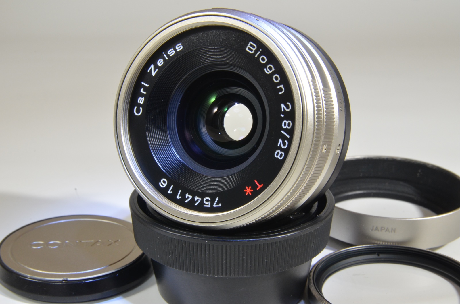Contax Carl Zeiss T* Biogon 28mm f2.8 G Lens #a0055 – SuperB JAPAN CAMERA
