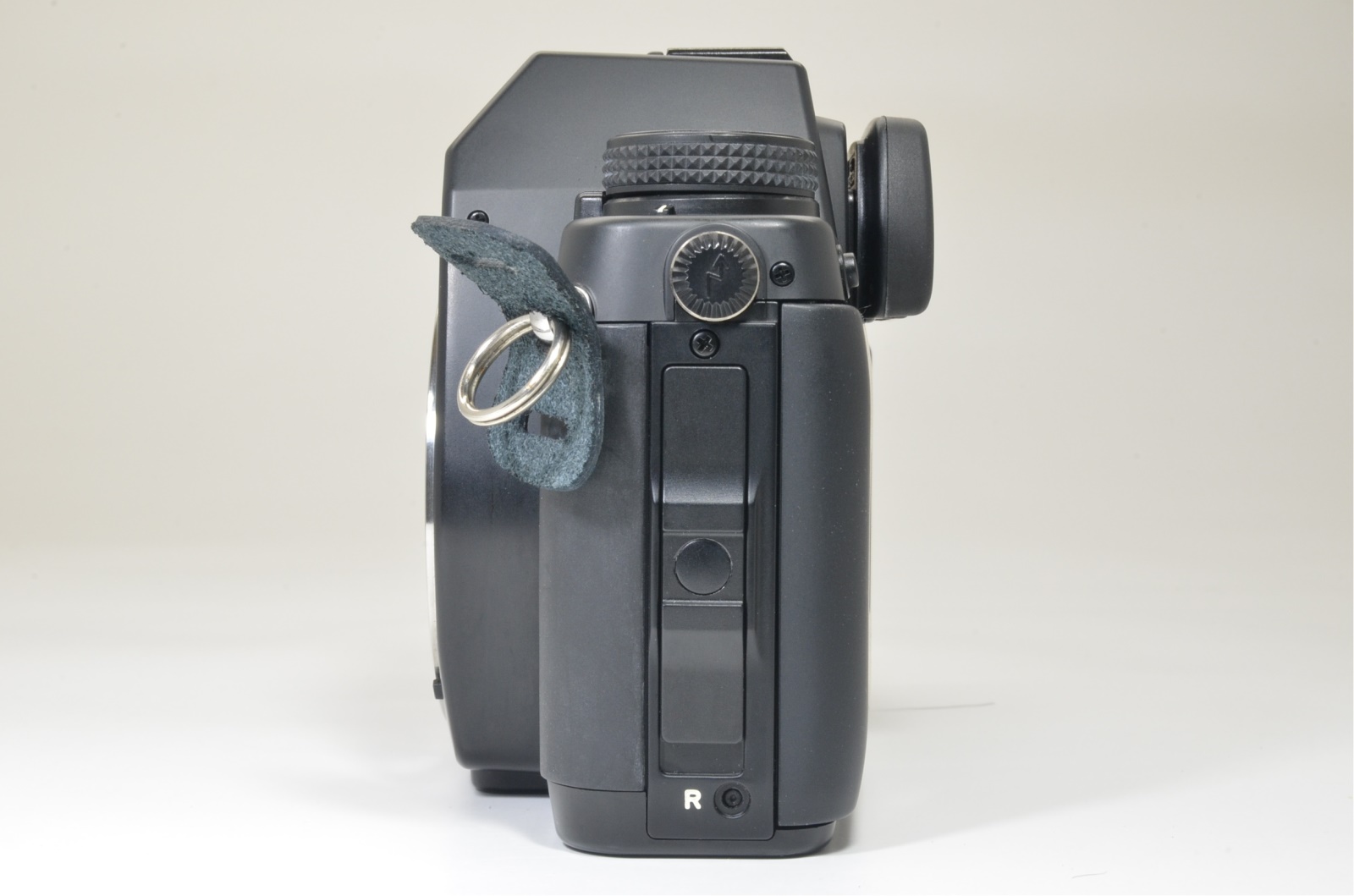 contax aria data back, tessar 45mm f2.8, vario-sonnar 28-70mm mmj film tested