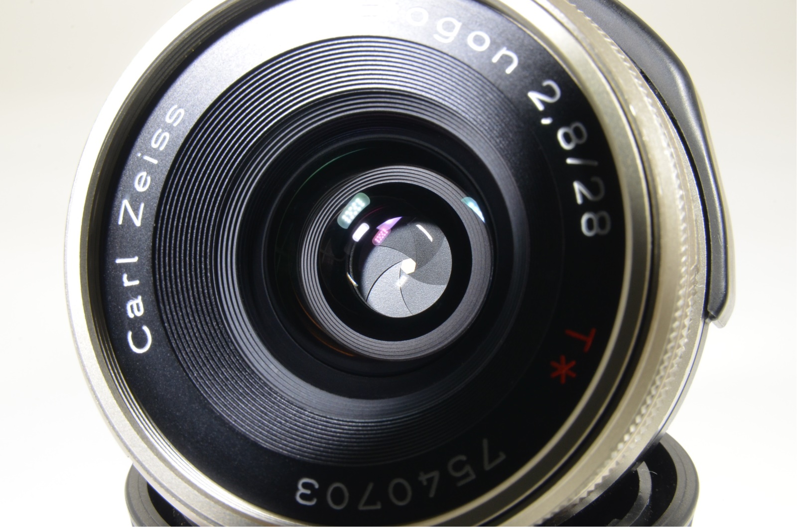 contax carl zeiss t* biogon 28mm f2.8 and sonnar 90mm f2.8 for g1, g2 from japan