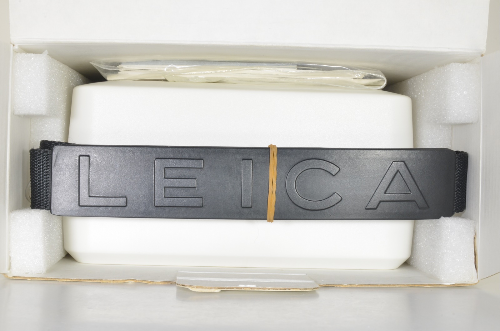 Leica M6 Empty Box 10414, Plastic Case, Strap, and documents from 