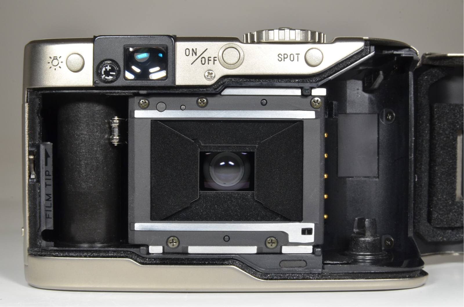 MINOLTA TC-1 Point & Shoot 35mm Film Camera 28mm f3.5 #a1030 