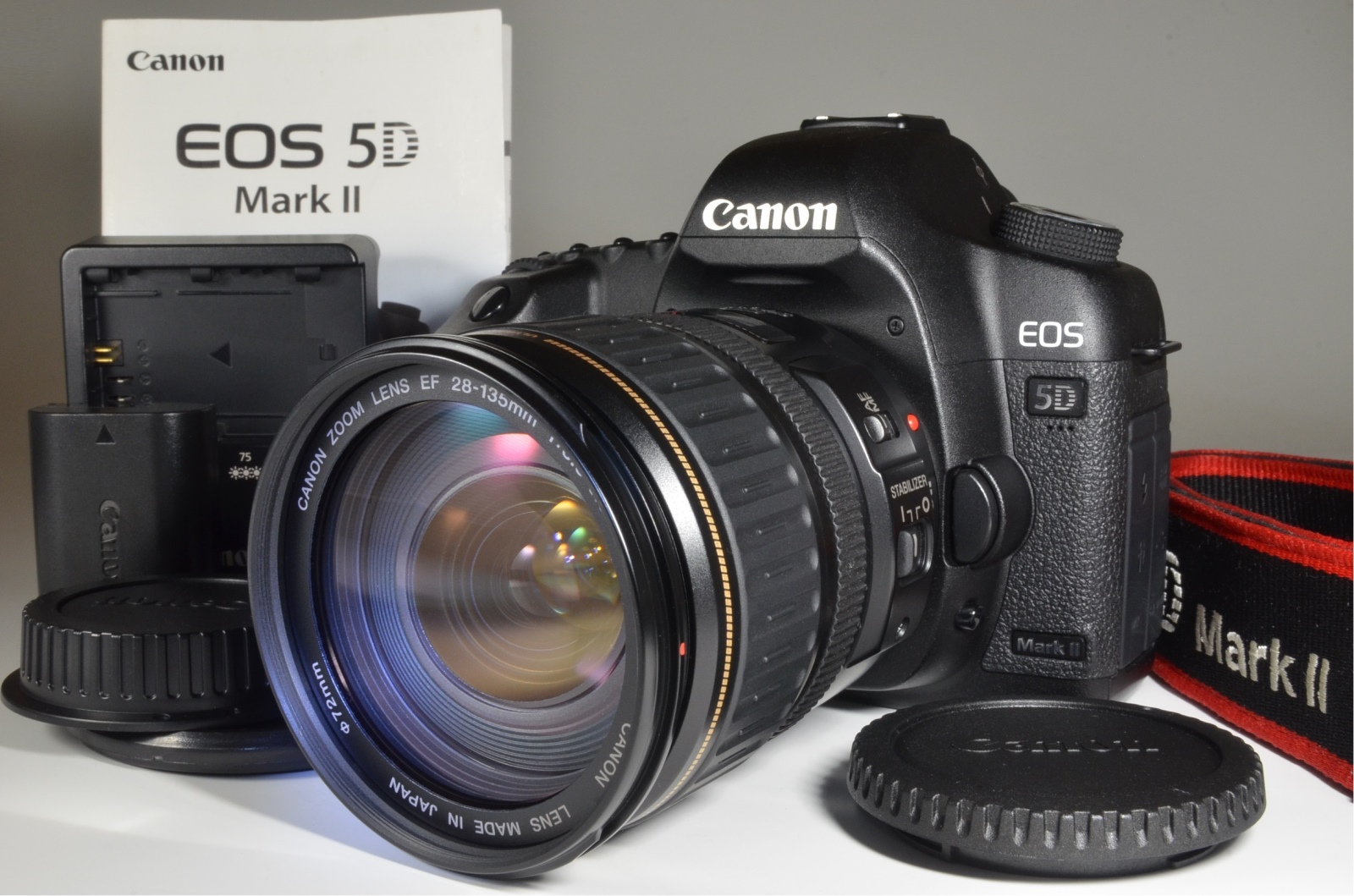 Canon Eos 5d Mark Ii With Ef 28 135mm F3 5 5 6 Is Usm A0337 Superb Japan Camera